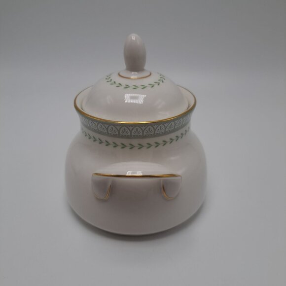 Royal Doulton Berkshire Lidded Sugar Bowl Bone China Gold Trim Green Leaf Design - Picture 7 of 11